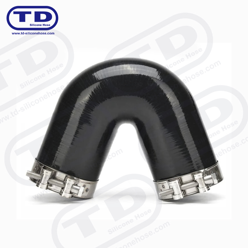 Manguera de codo de silicona de 135°