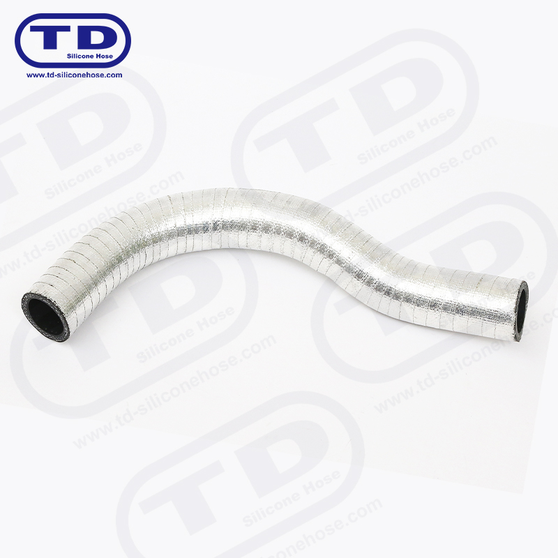 Manguera de silicona envuelta en aluminio